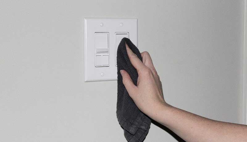 How to Clean an Electrical Outlet