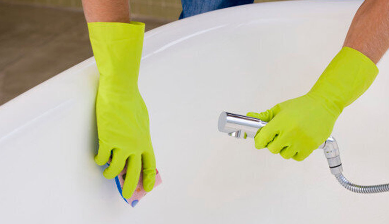 Best Fiberglass Tub Cleaners